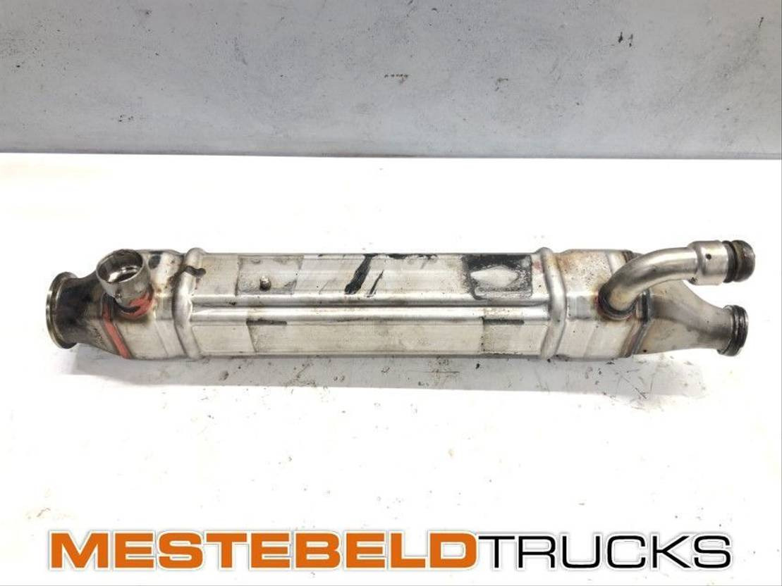 Scania EGR koeler DC 16 384 A industrie - Système d'échappement pour Camion: photos 1 Scania EGR koeler DC 16 384 A industrie - Système d'échappement pour Camion: photos 1