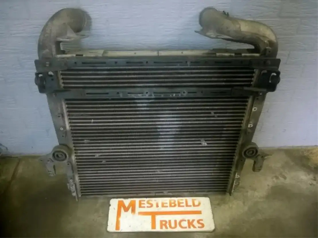 Scania Intercooler R-serie - Système de refroidissement pour Camion: photos 2 Scania Intercooler R-serie - Système de refroidissement pour Camion: photos 2