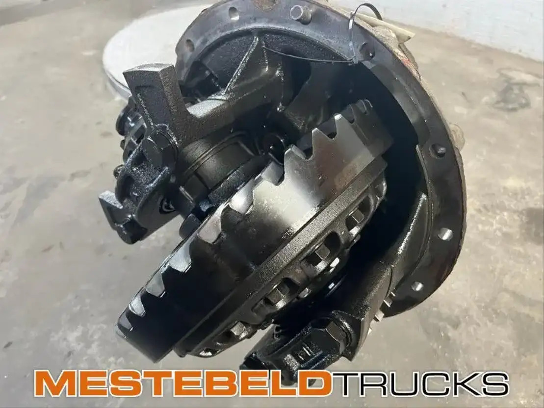 Volvo Differentieel RSS1132 A4.50-1 - Essieu arrière pour Camion: photos 1 Volvo Differentieel RSS1132 A4.50-1 - Essieu arrière pour Camion: photos 1