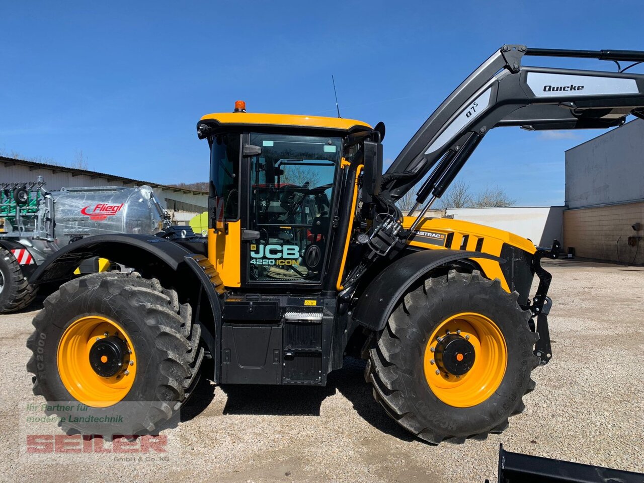 JCB Fastrac 4220 ICON + Frontlader Q7S - Tracteur agricole: photos 2 JCB Fastrac 4220 ICON + Frontlader Q7S - Tracteur agricole: photos 2