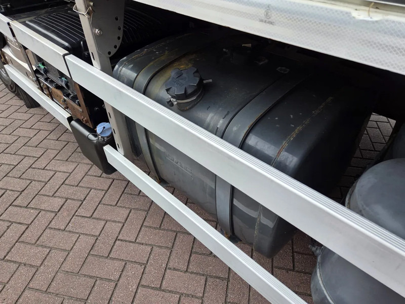 Benne à ordures ménagères DAF CF 75 220 Automatic, NL-Truck, 3 seats: photos 19 Benne à ordures ménagères DAF CF 75 220 Automatic, NL-Truck, 3 seats: photos 19