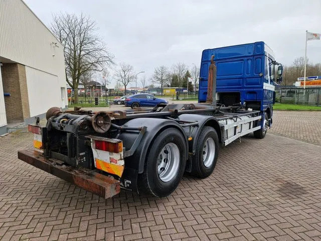 DAF XF 95.430 Euro 4 6x2 Manual-Gear - Châssis cabine: photos 3 DAF XF 95.430 Euro 4 6x2 Manual-Gear - Châssis cabine: photos 3