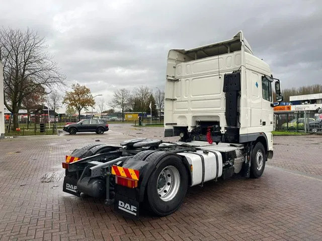 DAF XF 105.410 Retarder Automatic Euro 5 - Tracteur routier: photos 4 DAF XF 105.410 Retarder Automatic Euro 5 - Tracteur routier: photos 4