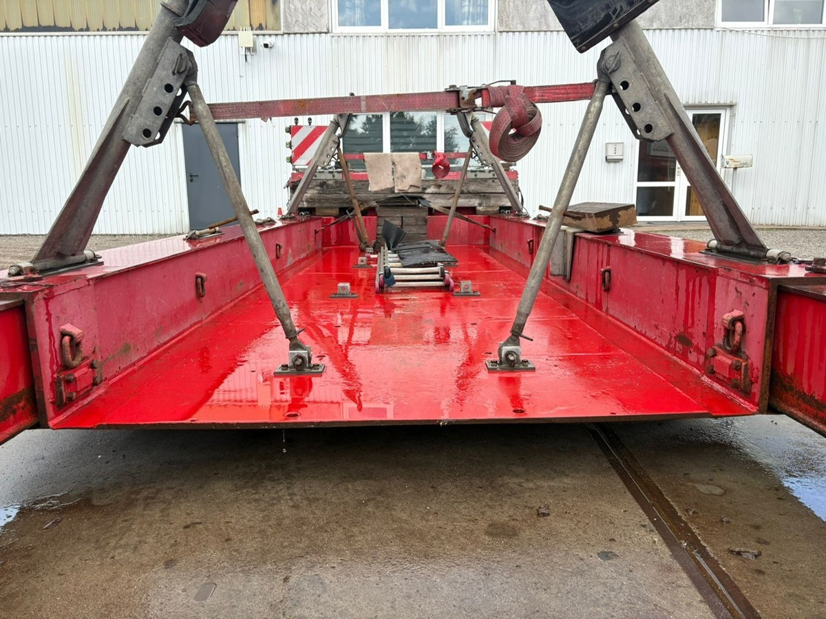 FAYMONVILLE STBZ - 2AA Megamax Yachttransport - Semi-remorque surbaissé: photos 4 FAYMONVILLE STBZ - 2AA Megamax Yachttransport - Semi-remorque surbaissé: photos 4