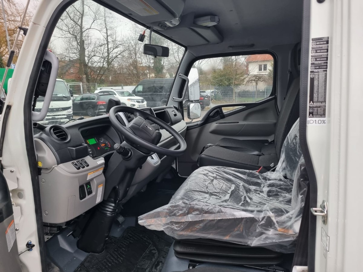 Crédit-bail de FUSO FUSO 9C18 Duonic City Abrollkipper AHK FUSO FUSO 9C18 Duonic City Abrollkipper AHK: photos 16