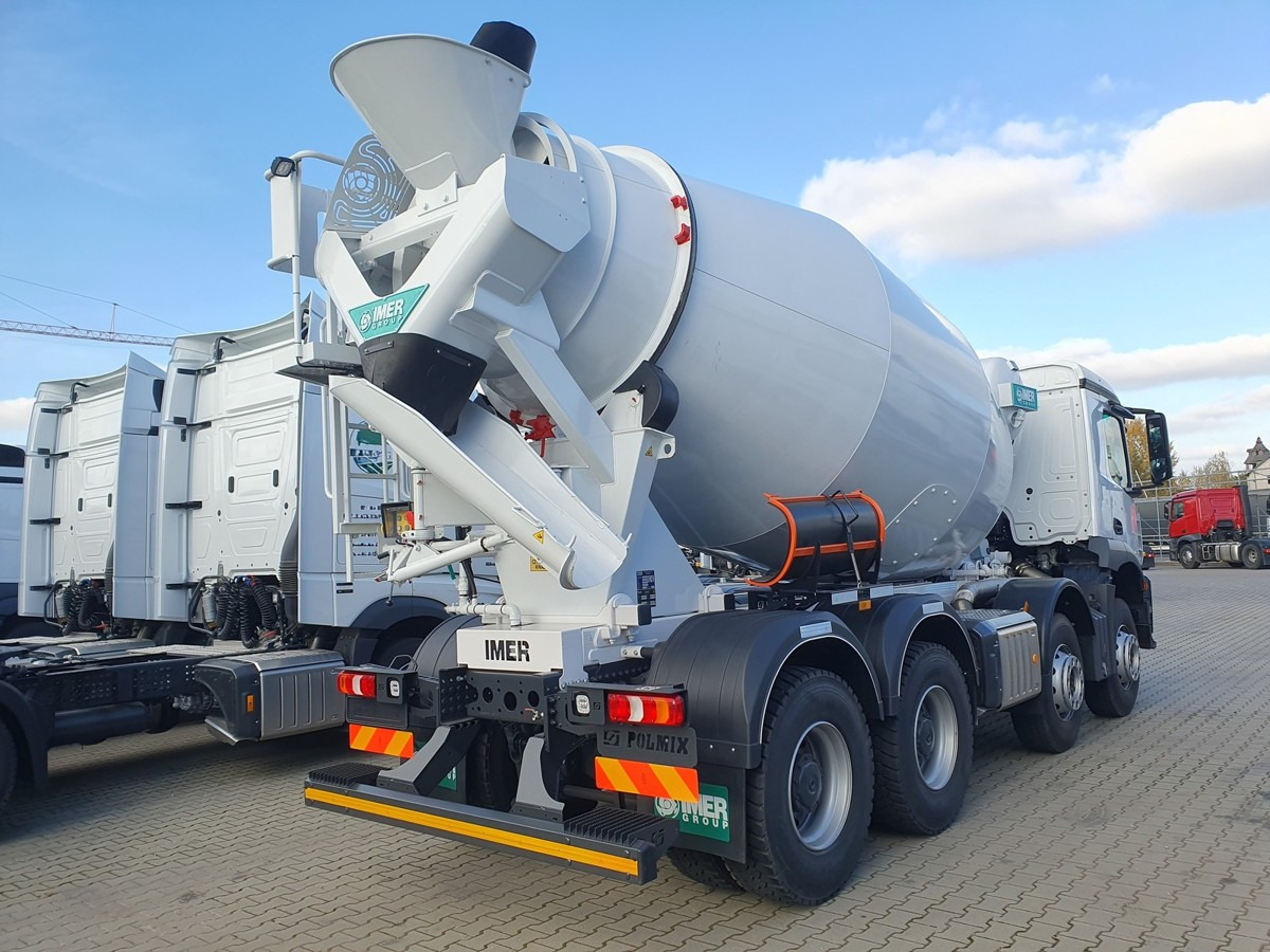 MERCEDES-BENZ Arocs 3740 8x4 Betonmischer IMER ORU LT105 H 10m - Camion malaxeur: photos 3 MERCEDES-BENZ Arocs 3740 8x4 Betonmischer IMER ORU LT105 H 10m - Camion malaxeur: photos 3