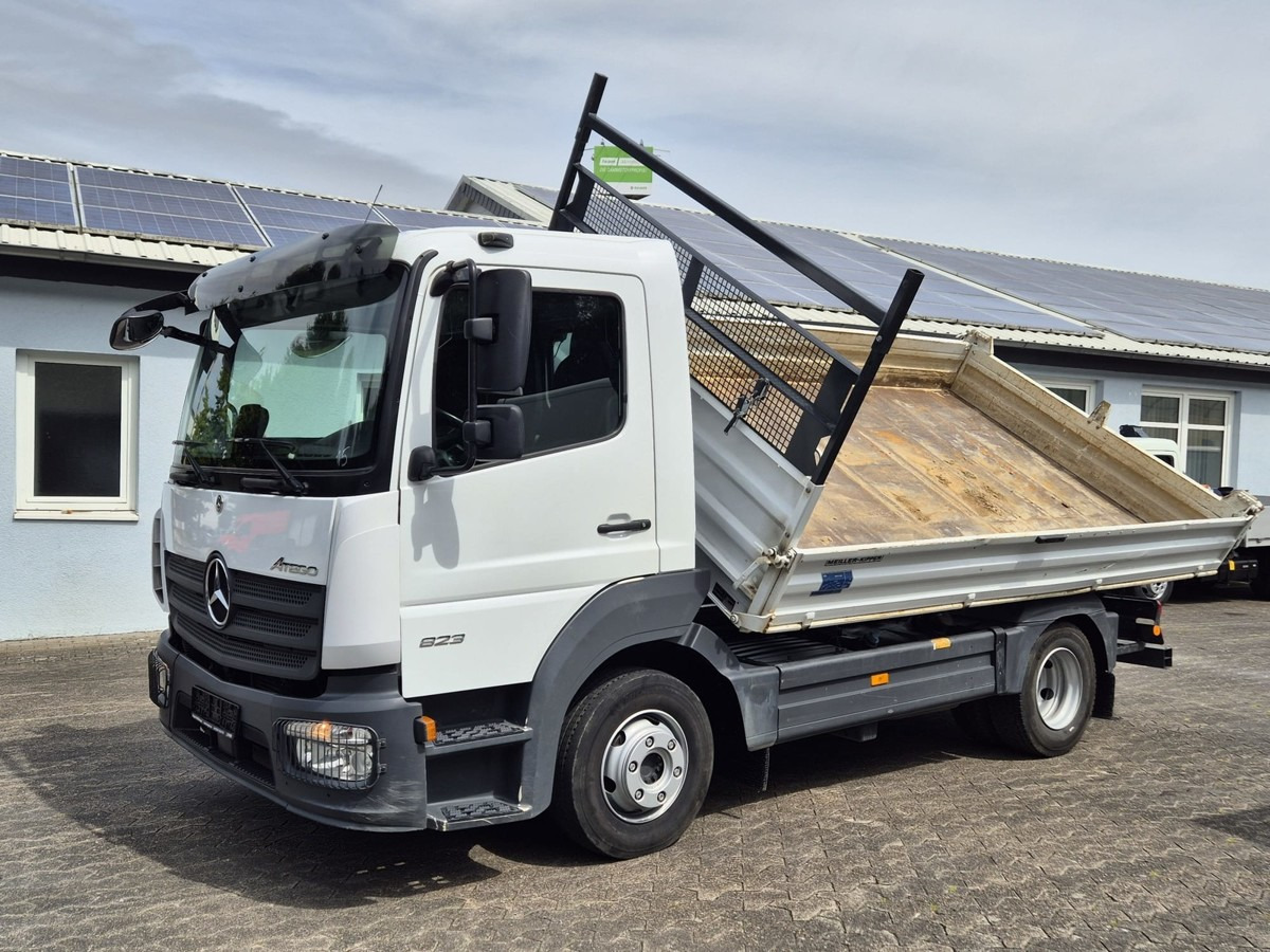 MERCEDES-BENZ Atego 823 3-Seiten Kipper Meiller 2 x AHK - Utilitaire benne: photos 2 MERCEDES-BENZ Atego 823 3-Seiten Kipper Meiller 2 x AHK - Utilitaire benne: photos 2