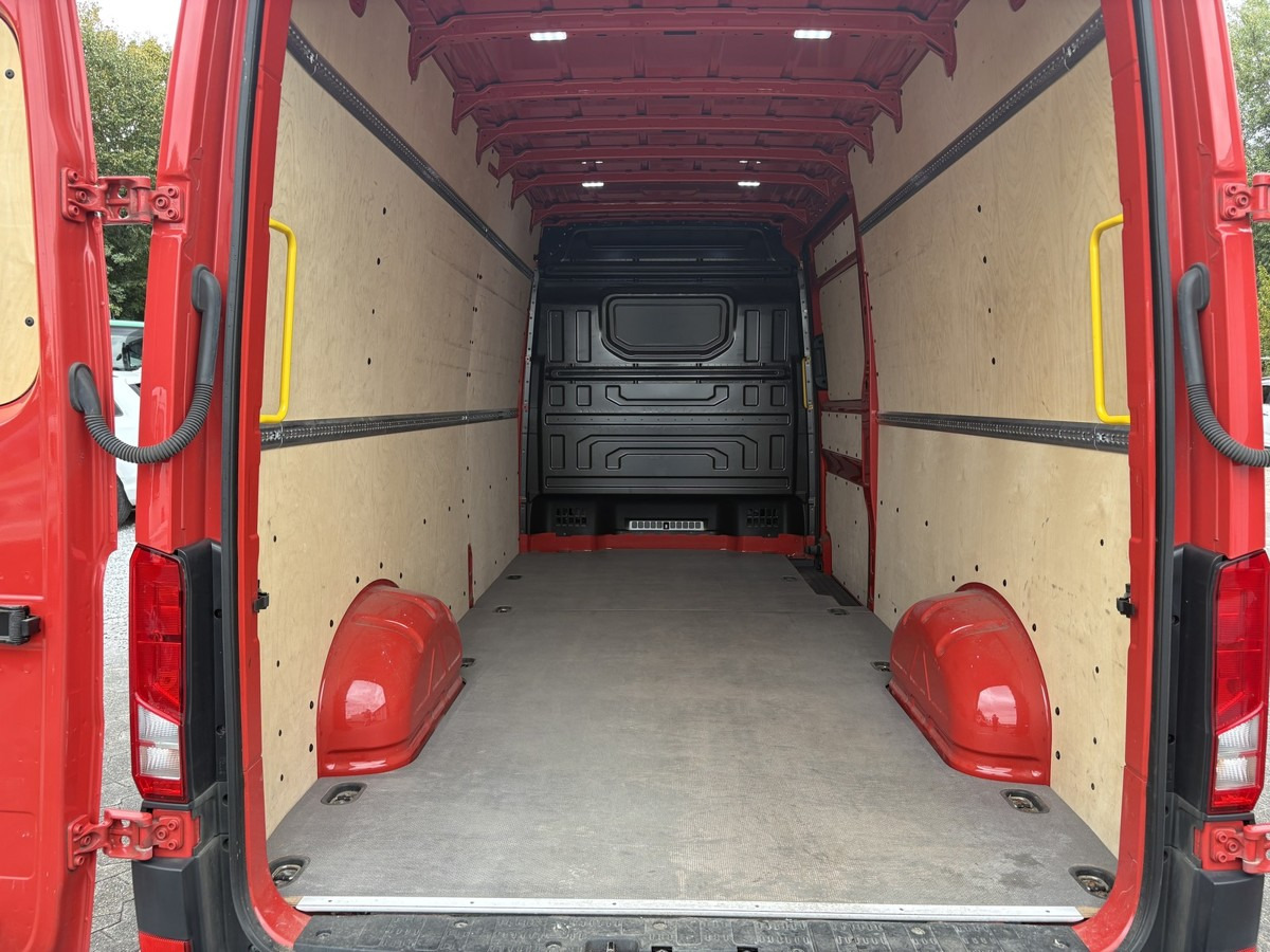 Fourgon utilitaire VW Crafter 35 Maxi L4H3 1Hand PDC sofort verfügbar!: photos 7 Fourgon utilitaire VW Crafter 35 Maxi L4H3 1Hand PDC sofort verfügbar!: photos 7