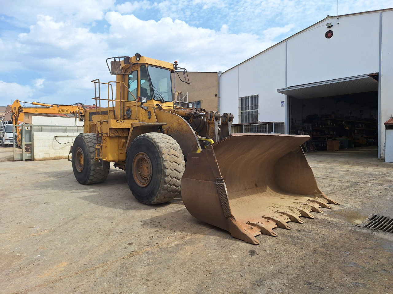 CATERPILLAR 980 C - Chargeuse sur pneus: photos 2 CATERPILLAR 980 C - Chargeuse sur pneus: photos 2