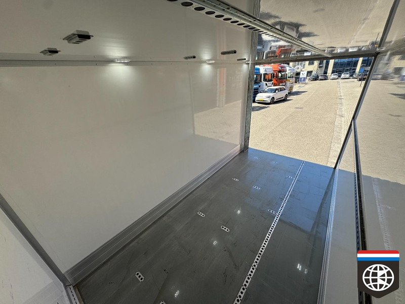 Mercedes-Benz Sprinter  Laadbak verwarming - IDEAAL VOOR TRANSPORT VAN BLOEMEN IN DOZEN en/ of KRATTEN - Fourgon grand volume: photos 3 Mercedes-Benz Sprinter  Laadbak verwarming - IDEAAL VOOR TRANSPORT VAN BLOEMEN IN DOZEN en/ of KRATTEN - Fourgon grand volume: photos 3