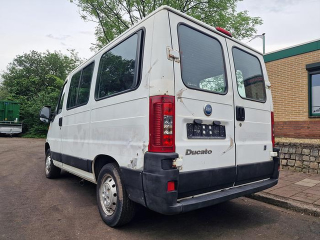 Fourgon utilitaire Fiat Ducato 2.0 JTD: photos 6