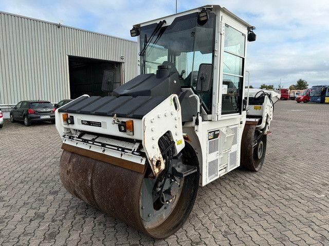 Caterpillar CD54B (CD10),Tandemwalze, Streuer,Kantenscheider - Compacteur: photos 5 Caterpillar CD54B (CD10),Tandemwalze, Streuer,Kantenscheider - Compacteur: photos 5