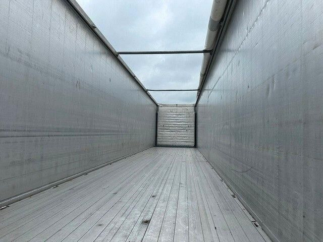 Fliegl SDS 390, 93m³, 10mm Boden, 2-Achser, Funk - Semi-remorque fourgon: photos 4 Fliegl SDS 390, 93m³, 10mm Boden, 2-Achser, Funk - Semi-remorque fourgon: photos 4
