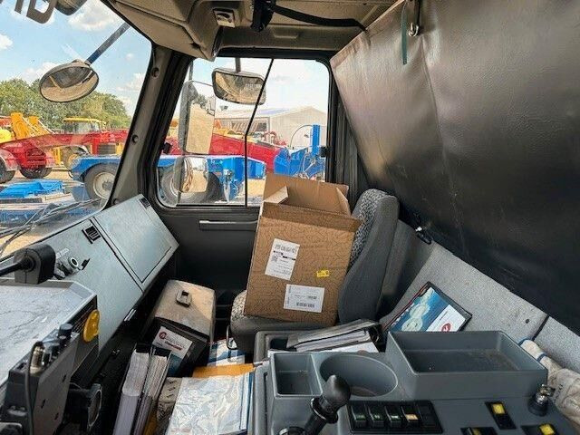 Grove GMK6300 KRAN 300/330 Tonnen - Grue à tour: photos 5 Grove GMK6300 KRAN 300/330 Tonnen - Grue à tour: photos 5