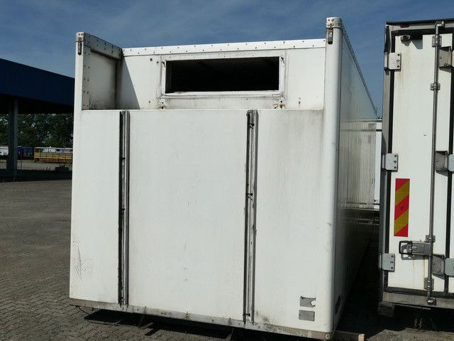 Isolierter Koffer, 7.350mm lang, Trennwand - Camion fourgon: photos 2 Isolierter Koffer, 7.350mm lang, Trennwand - Camion fourgon: photos 2