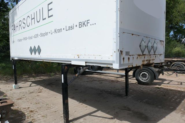 Lübtheen WKO 715, Wechselkoffer, BDF, Rolltor - Camion porte-conteneur/ Caisse mobile: photos 3 Lübtheen WKO 715, Wechselkoffer, BDF, Rolltor - Camion porte-conteneur/ Caisse mobile: photos 3