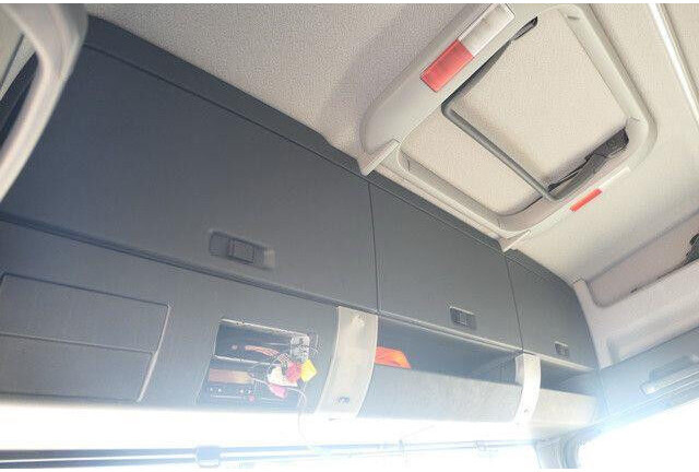 Crédit-bail de MAN 26.400 TGX BL 6x2, Meiller RK 20.65, Funk, Lenk MAN 26.400 TGX BL 6x2, Meiller RK 20.65, Funk, Lenk: photos 15 Crédit-bail de MAN 26.400 TGX BL 6x2, Meiller RK 20.65, Funk, Lenk MAN 26.400 TGX BL 6x2, Meiller RK 20.65, Funk, Lenk: photos 15