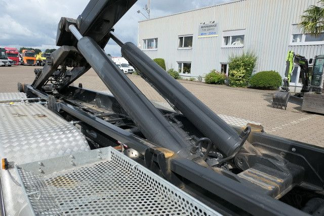MAN 35.510 TGS 8x4, Tridem, VDL, Lift-Lenk, Funk,TOP - Camion ampliroll: photos 2 MAN 35.510 TGS 8x4, Tridem, VDL, Lift-Lenk, Funk,TOP - Camion ampliroll: photos 2
