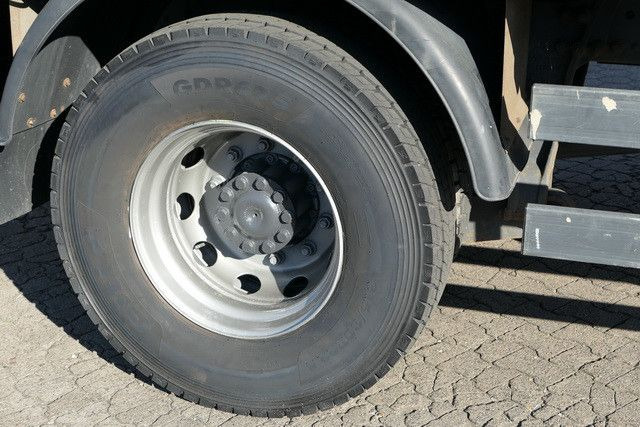 Camion plateau Mercedes-Benz 1824 L Axor 4x2, 3. Sitz, AHK, Gerüstbau, Klima Mercedes-Benz 1824 L Axor 4x2, 3. Sitz, AHK, Gerüstbau, Klima: photos 11