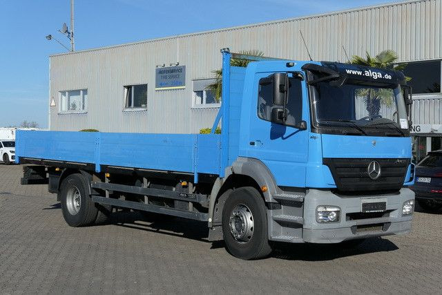 Mercedes-Benz 1824 L Axor 4x2, 3. Sitz, AHK, Gerüstbau, Klima Mercedes-Benz 1824 L Axor 4x2, 3. Sitz, AHK, Gerüstbau, Klima - Camion plateau: photos 3 Mercedes-Benz 1824 L Axor 4x2, 3. Sitz, AHK, Gerüstbau, Klima Mercedes-Benz 1824 L Axor 4x2, 3. Sitz, AHK, Gerüstbau, Klima - Camion plateau: photos 3