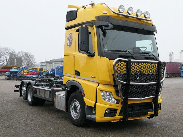 Mercedes-Benz 2546 L 6x2, MP4, 2x Schlafliege, Bullfänger, AC - Camion porte-conteneur/ Caisse mobile: photos 5 Mercedes-Benz 2546 L 6x2, MP4, 2x Schlafliege, Bullfänger, AC - Camion porte-conteneur/ Caisse mobile: photos 5
