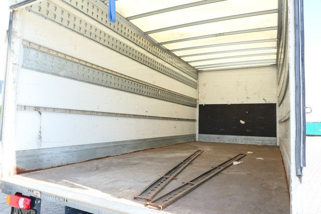 Renault Midlum 220 4x2, LBW, AHK, 6.100mm lang, Klima - Fourgon grand volume: photos 4 Renault Midlum 220 4x2, LBW, AHK, 6.100mm lang, Klima - Fourgon grand volume: photos 4