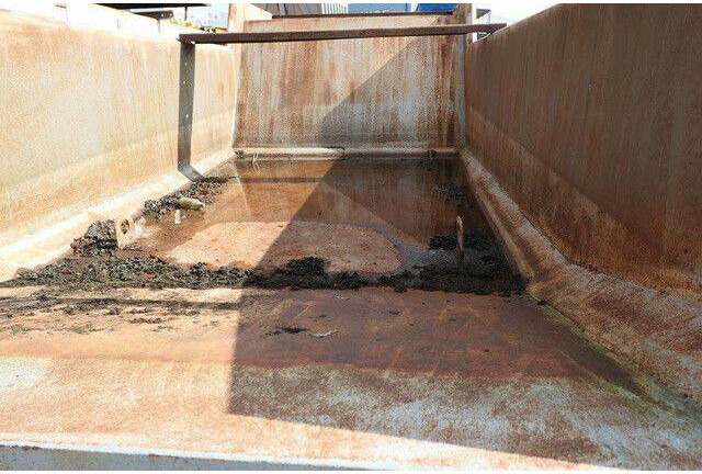 Stahl Hinterkippmulde ca. 18 cbm, Hilfsrahmen - Camion benne: photos 4 Stahl Hinterkippmulde ca. 18 cbm, Hilfsrahmen - Camion benne: photos 4