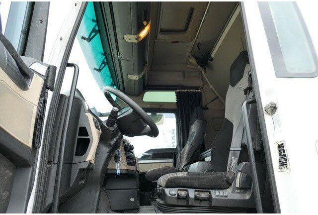 MAN 18.460 TGX XXL 4x2, Spoiler, Intarder, 2x Tank - Tracteur routier: photos 5 MAN 18.460 TGX XXL 4x2, Spoiler, Intarder, 2x Tank - Tracteur routier: photos 5