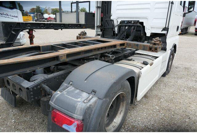 MAN 18.460 TGX XXL 4x2, Spoiler, Intarder, 2x Tank - Tracteur routier: photos 4 MAN 18.460 TGX XXL 4x2, Spoiler, Intarder, 2x Tank - Tracteur routier: photos 4