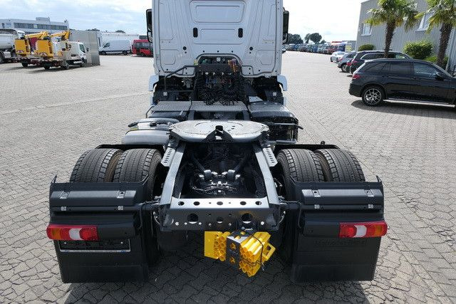 Mercedes-Benz 1836 LS Actros 4x2, ADR, Navi, Klima, 2.000km - Tracteur routier: photos 4 Mercedes-Benz 1836 LS Actros 4x2, ADR, Navi, Klima, 2.000km - Tracteur routier: photos 4