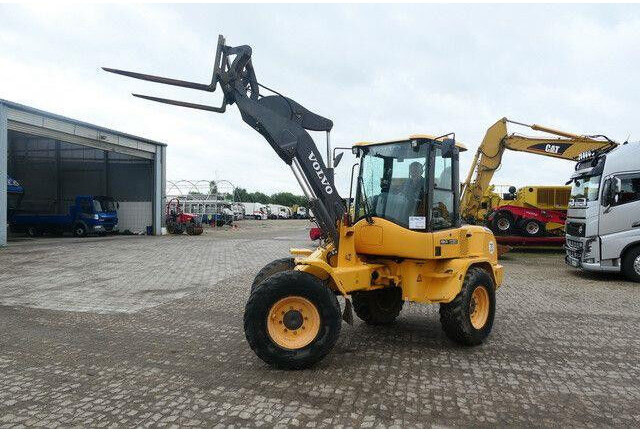 Volvo L30G, 4+1 Schaufel, Palettengabel, Hydr. S.W.S. - Chargeuse sur pneus: photos 5 Volvo L30G, 4+1 Schaufel, Palettengabel, Hydr. S.W.S. - Chargeuse sur pneus: photos 5