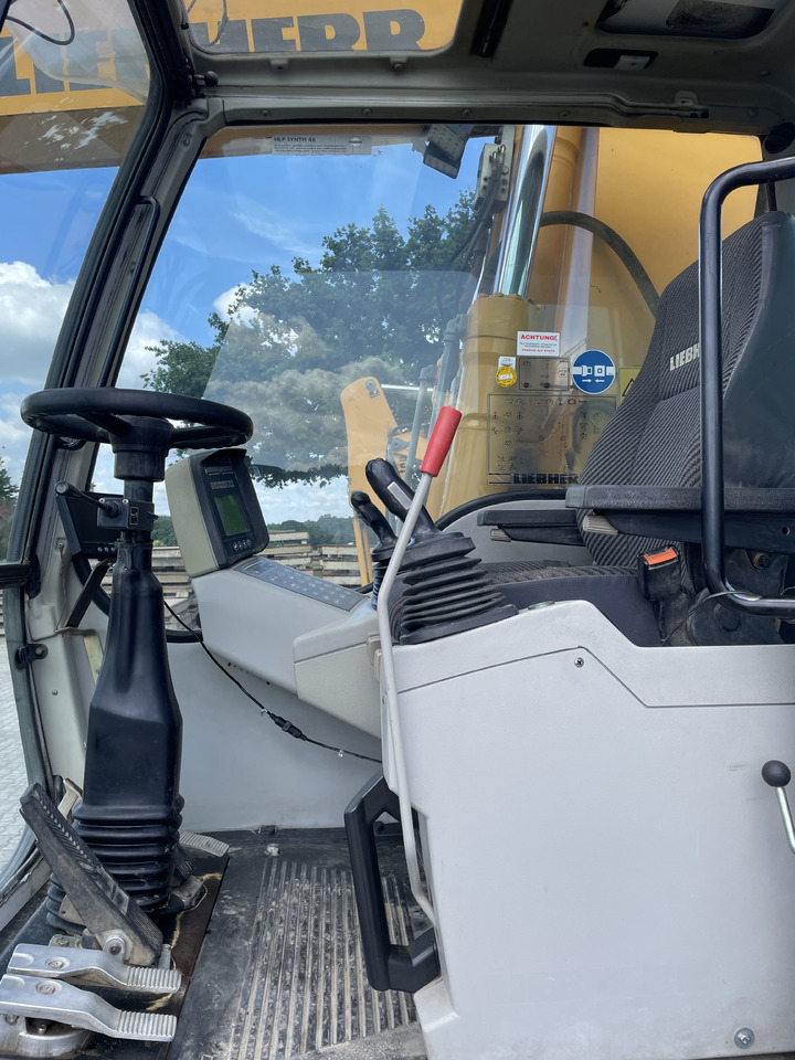 LIEBHERR A900C HD Litronic - Pelle sur pneus: photos 3 LIEBHERR A900C HD Litronic - Pelle sur pneus: photos 3