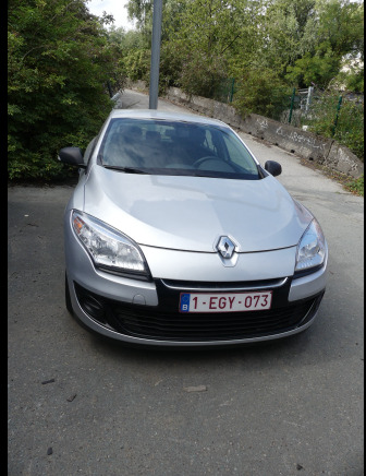 Voiture break Renault megane (2012-18.182 km) - VIN VF1KZ1A074873936 - Autre matériel: photos 3 Voiture break Renault megane (2012-18.182 km) - VIN VF1KZ1A074873936 - Autre matériel: photos 3