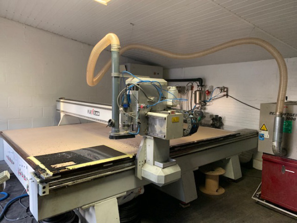 Fraiseuse CNC FlexCAM Pro 2030 – Table 3000x2000 – Avec aspiration - Fraiseuse: photos 1 Fraiseuse CNC FlexCAM Pro 2030 – Table 3000x2000 – Avec aspiration - Fraiseuse: photos 1