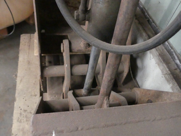 Grappin hydraulique marque et modèle inconnu - Benne preneuse pour Engins de chantier: photos 5 Grappin hydraulique marque et modèle inconnu - Benne preneuse pour Engins de chantier: photos 5