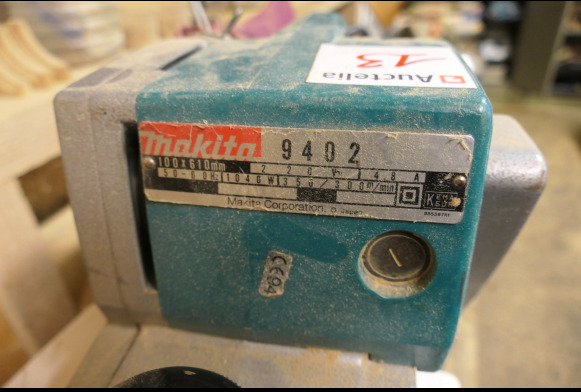 Ponceuse à bande Makita 9402 - Machine à bois: photos 3 Ponceuse à bande Makita 9402 - Machine à bois: photos 3