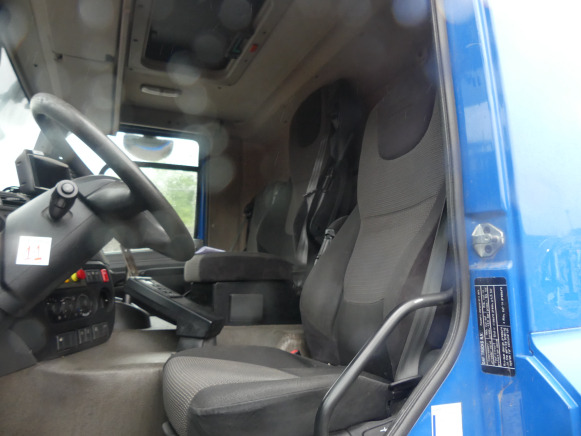 REF:05-BHS-7 - Camion poubelle DAF CF290FAG (2016-200.697 km) - Benne à ordures ménagères: photos 5 REF:05-BHS-7 - Camion poubelle DAF CF290FAG (2016-200.697 km) - Benne à ordures ménagères: photos 5