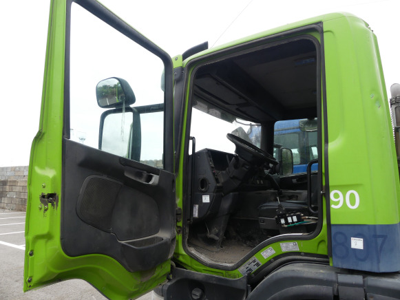 REF:1290 - Camion porte container Scania PRT (2005-529.990 km) - Camion porte-conteneur/ Caisse mobile: photos 5 REF:1290 - Camion porte container Scania PRT (2005-529.990 km) - Camion porte-conteneur/ Caisse mobile: photos 5