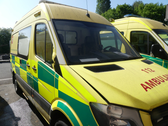 REF:21 - Ambulance Mercedes-Benz Sprinter (2015-331.515 km) - Ambulance: photos 4 REF:21 - Ambulance Mercedes-Benz Sprinter (2015-331.515 km) - Ambulance: photos 4