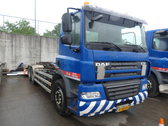 REF:41-BDD-3 - Camion porte container DAF FAS CF 85 (2013-417.489 km) - Camion porte-conteneur/ Caisse mobile: photos 2 REF:41-BDD-3 - Camion porte container DAF FAS CF 85 (2013-417.489 km) - Camion porte-conteneur/ Caisse mobile: photos 2
