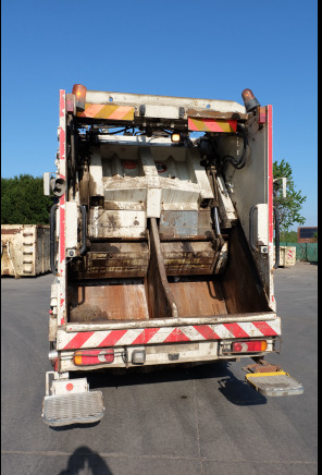 REF : 6 - Camion poubelle DAF LF55 - Benne à ordures ménagères: photos 4 REF : 6 - Camion poubelle DAF LF55 - Benne à ordures ménagères: photos 4