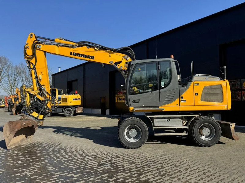 Liebherr A918 Engcon NL MACHINE - Pelle sur pneus: photos 1 Liebherr A918 Engcon NL MACHINE - Pelle sur pneus: photos 1