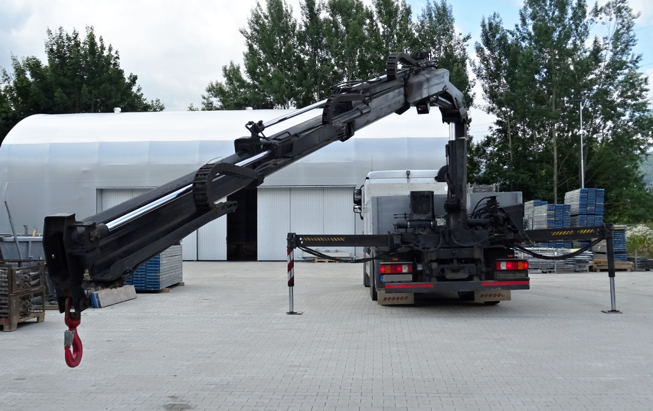 HIAB XS 122 B-3 HiDuo remote control, extra functions HIAB crane, Kran - Grue auxiliaire: photos 3 HIAB XS 122 B-3 HiDuo remote control, extra functions HIAB crane, Kran - Grue auxiliaire: photos 3