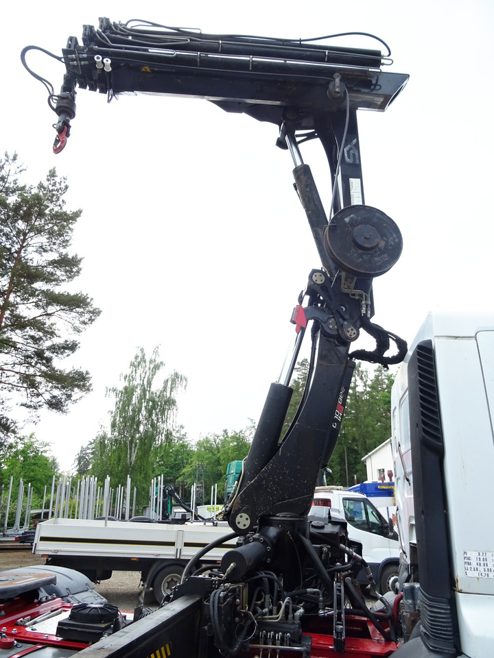 HIAB XS 288 EP-5 HiDuo crane, remote control, extra functions, Ladekran, Kran, g - Grue auxiliaire: photos 3 HIAB XS 288 EP-5 HiDuo crane, remote control, extra functions, Ladekran, Kran, g - Grue auxiliaire: photos 3