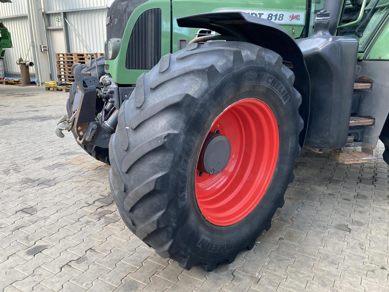 Fendt 818 Vario TMS - Tracteur agricole: photos 2 Fendt 818 Vario TMS - Tracteur agricole: photos 2