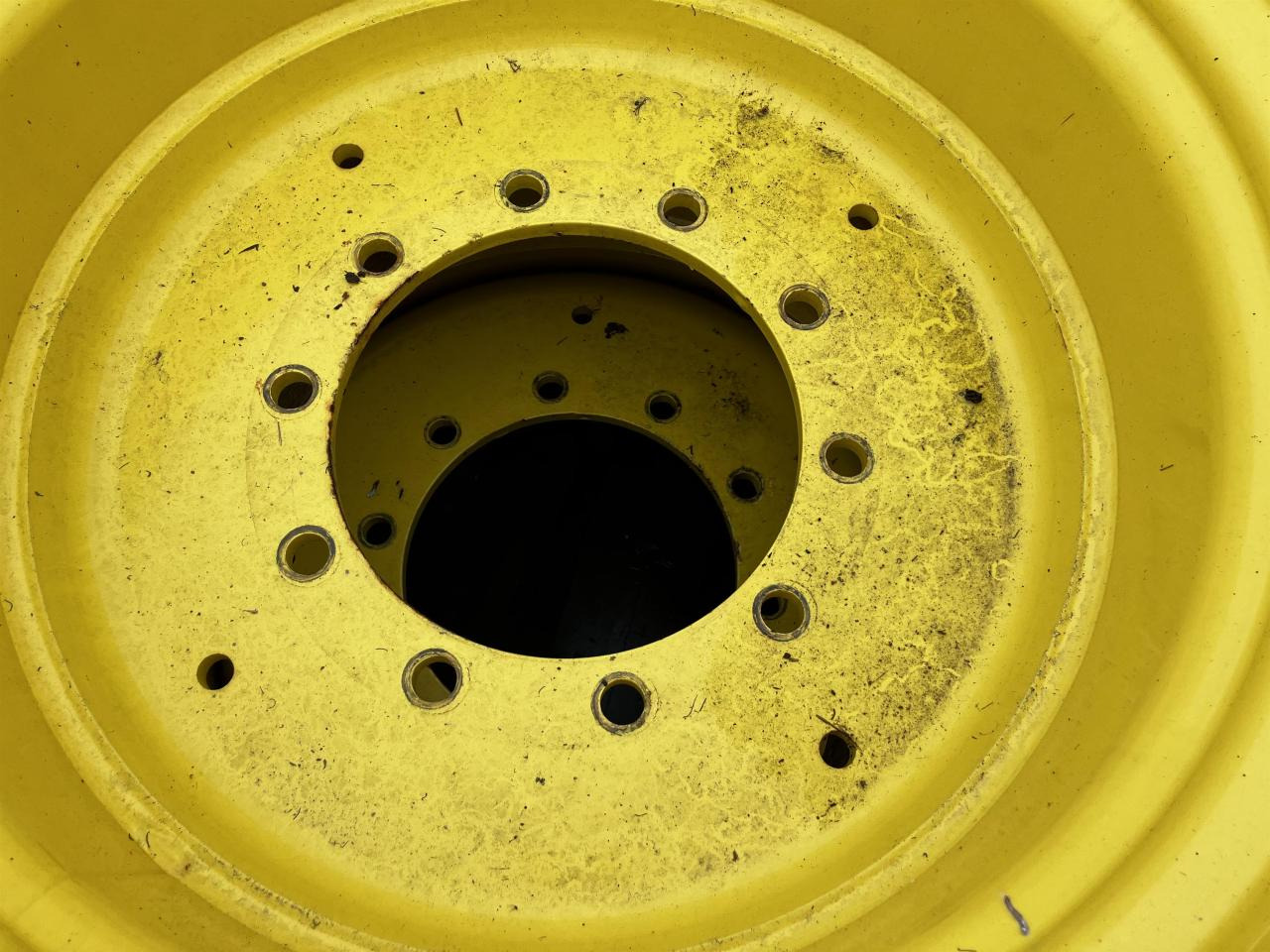 John Deere 15x28 - Pneu pour Machine agricole: photos 4 John Deere 15x28 - Pneu pour Machine agricole: photos 4