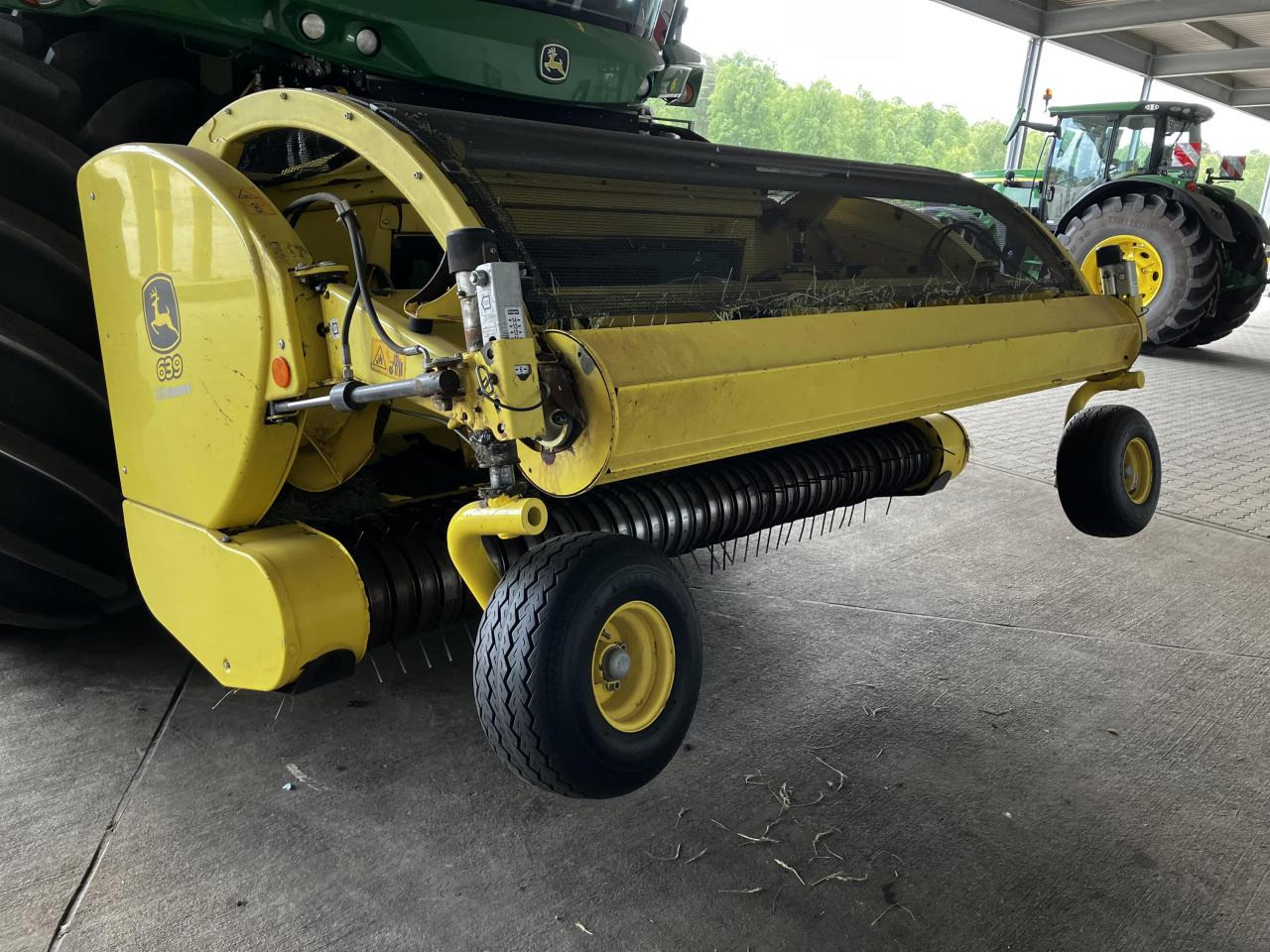 John Deere 639 - Accessoire aux ensileuses: photos 1 John Deere 639 - Accessoire aux ensileuses: photos 1