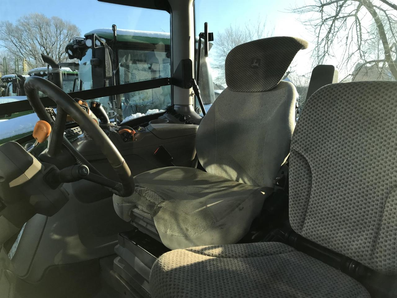 John Deere 6R 140 - Tracteur agricole: photos 5 John Deere 6R 140 - Tracteur agricole: photos 5