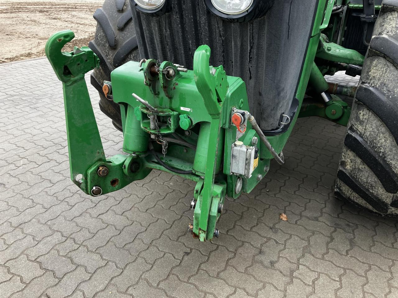 John Deere 8320R - Tracteur agricole: photos 4 John Deere 8320R - Tracteur agricole: photos 4