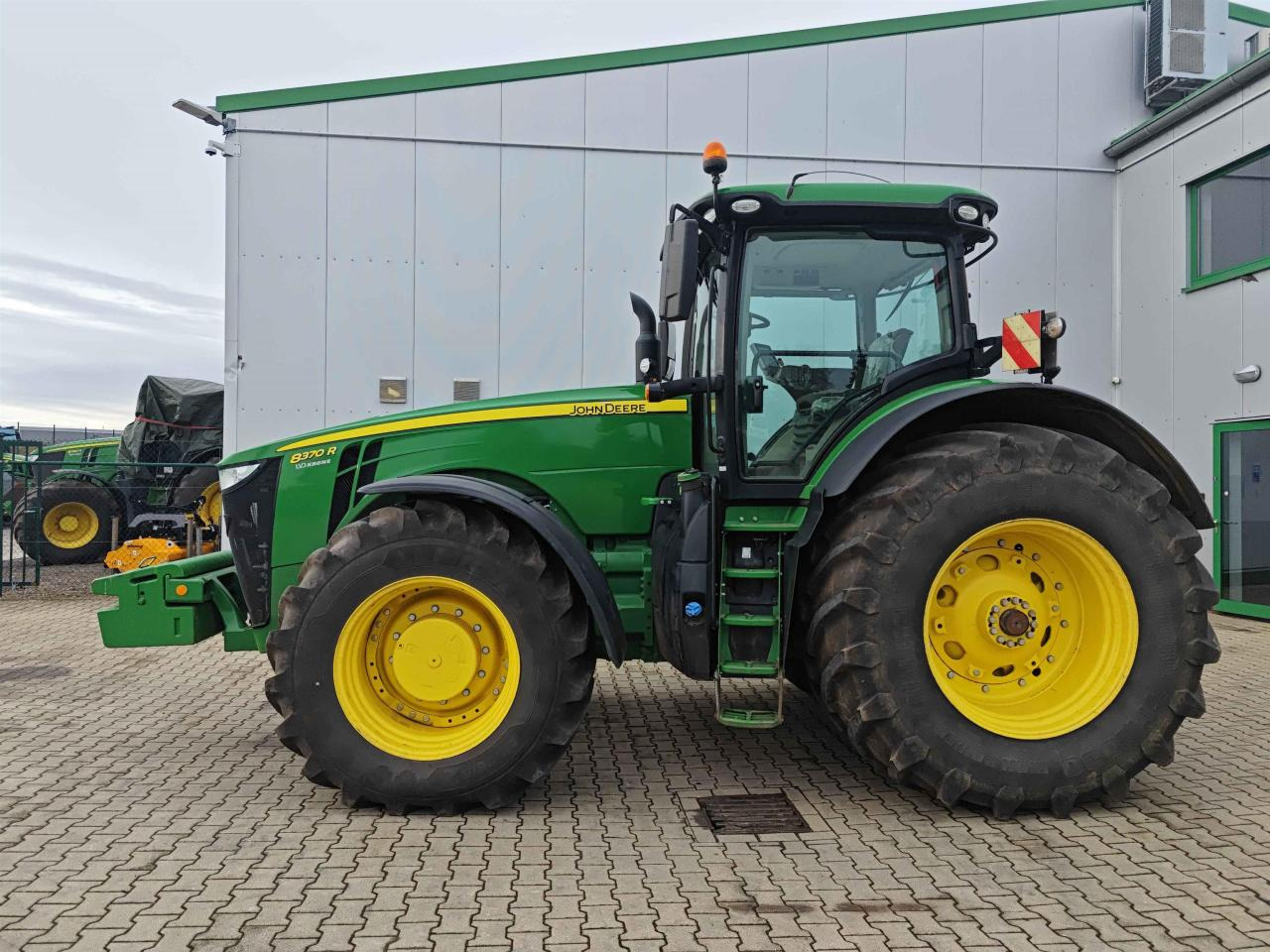 John Deere 8370R - Tracteur agricole: photos 2 John Deere 8370R - Tracteur agricole: photos 2